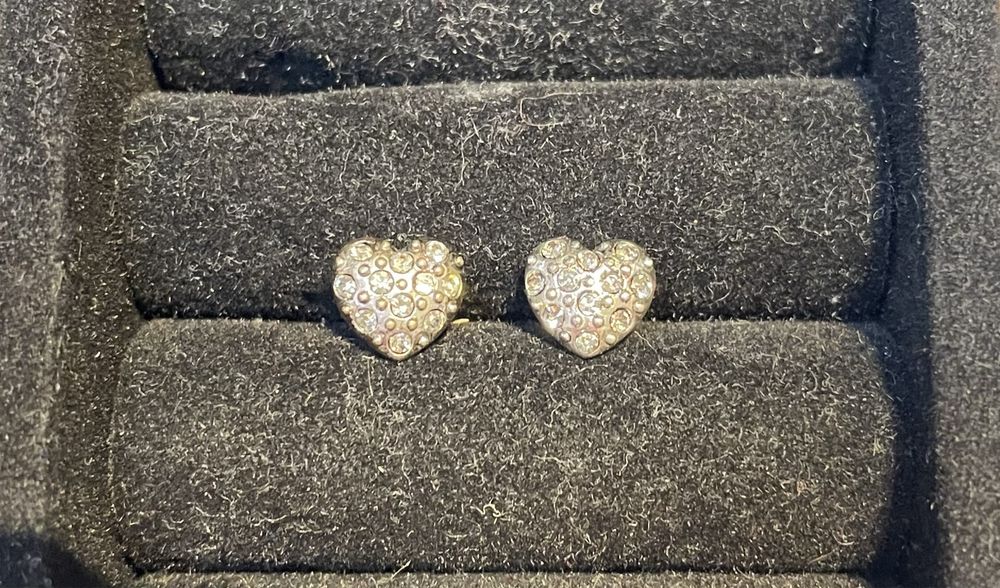 Kolczyki srebrne z cyrkoniammi serduczko Dyrberg/Kern