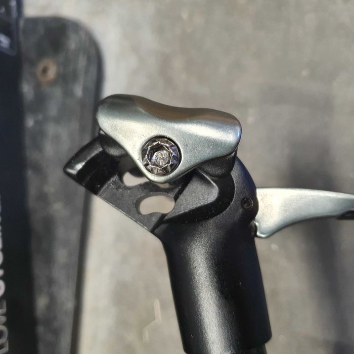 Sztyca amortyzowana dropper xlc 27,2mm s23