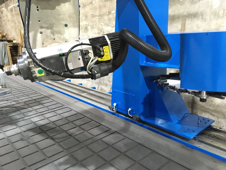 CNC fresadora 5000x2000 5eixos nova Troca automática ferramentas