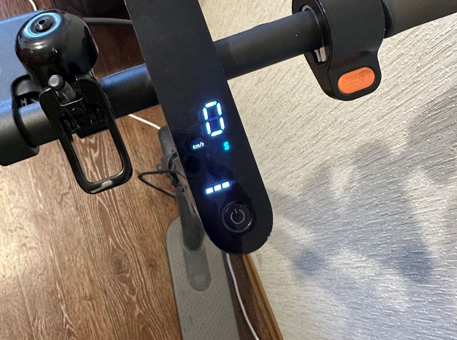 Mi electric scooter m365