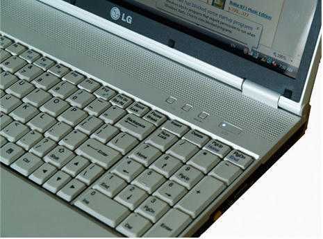 Ноутбук Asus X50 VL ( похож на LG E50).