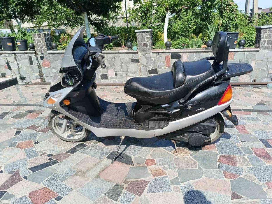 Продам мотоцикл 150 кубів