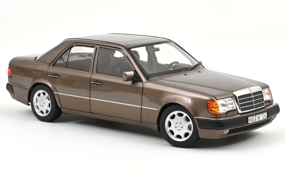 Norev Mercedes 500E W124 skala 1/18