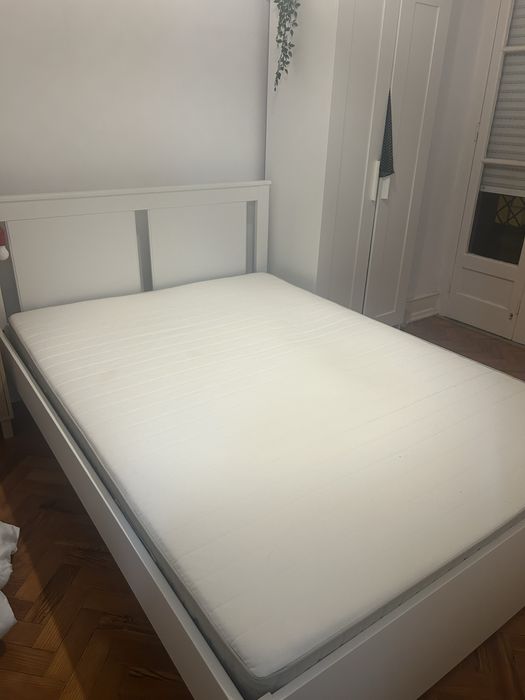 Cama casal ikea com 3 gavetas e colchao
