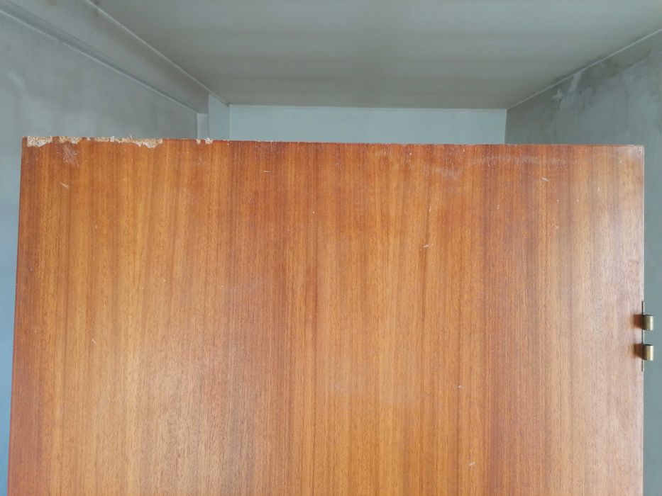 1 - Porta em MADEIRA interior