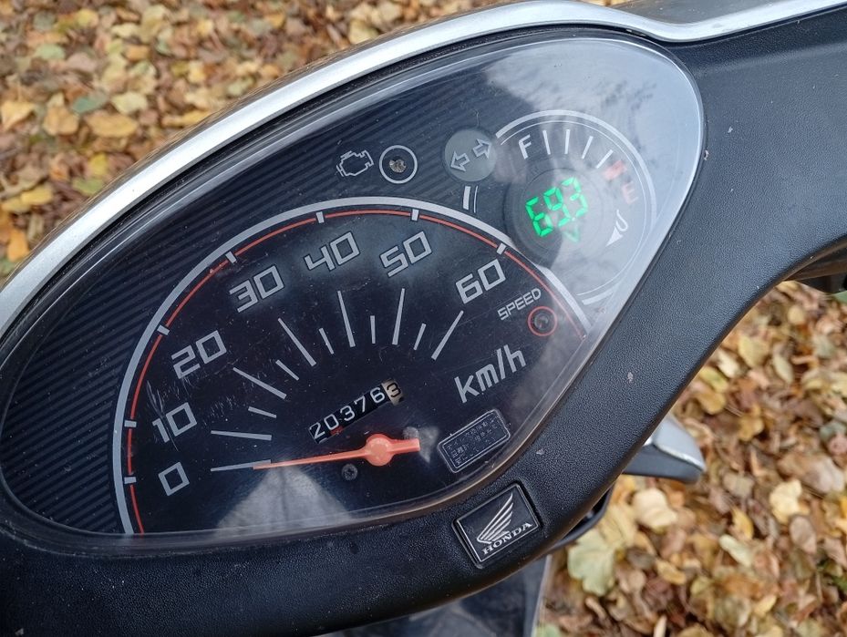 Обмін продаж Honda af 62 електро