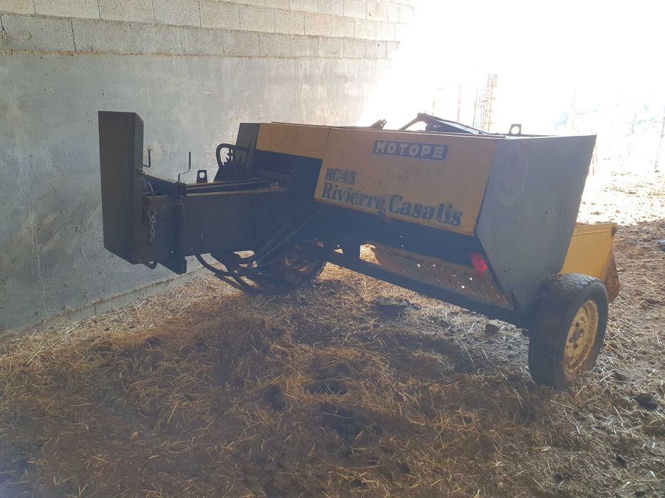 Enfardadeira rivierre Casalis RC 45