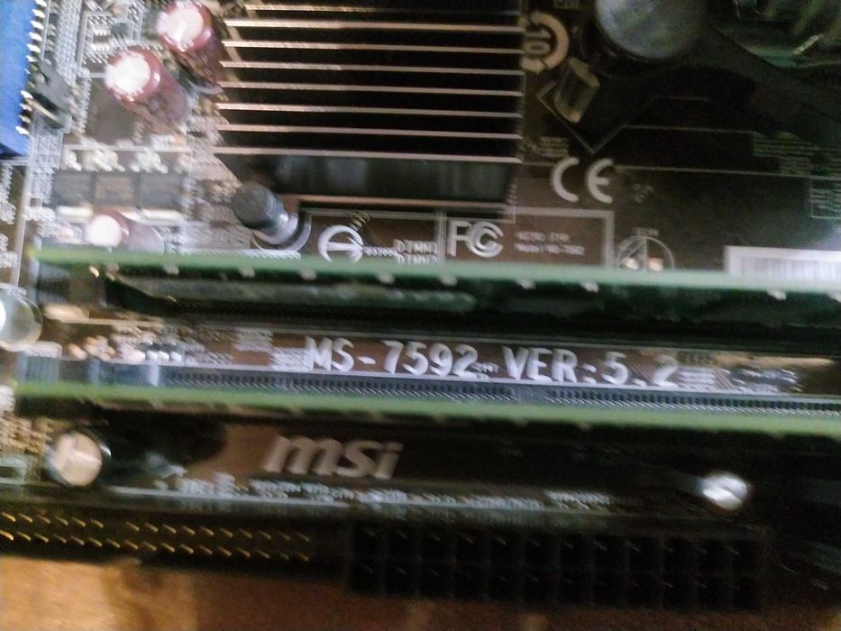 Płyta główna MS-7592, RAM 4GB, PENTIUM 3,00 GHz, grafika MSI 2GB.