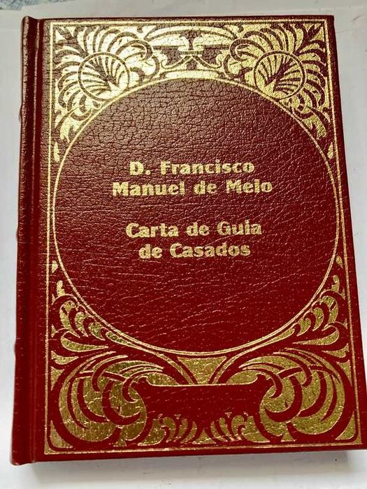 Livro capa dura "Carta de Guia de Casados"
