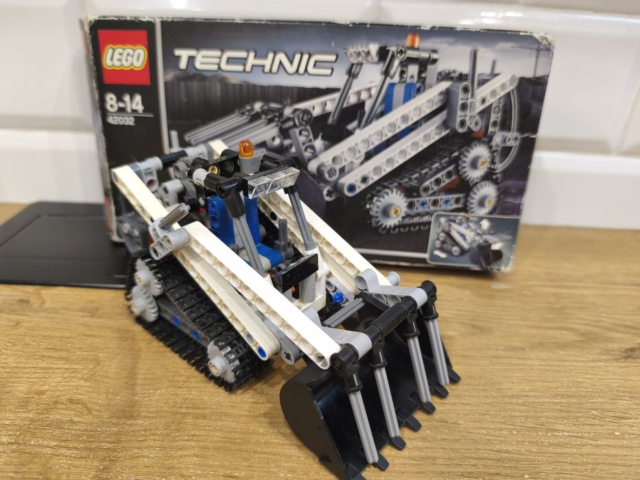 LEGO Technic 42032 koparka spychacz 8-14 lat