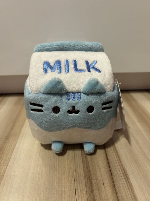 Maskotka Pusheen Gund kartonik mleka