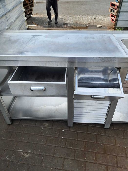 Bancada Industrial em Inox com Lava-Louça Integrado