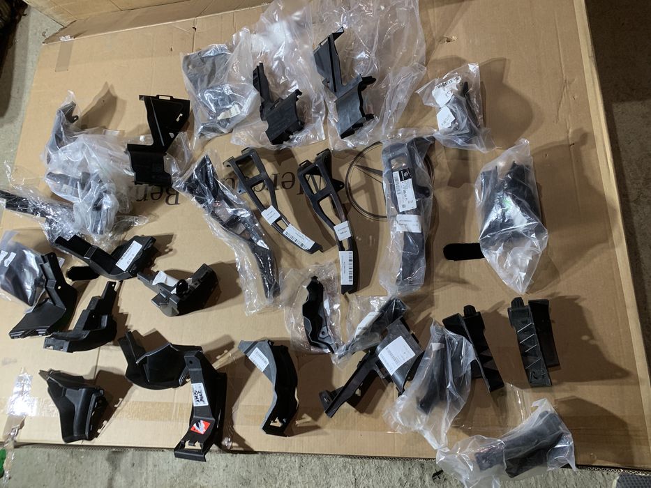 Кріплення бапера скелет хребет Mercedes W212 w213 w253 w117 w205 w204