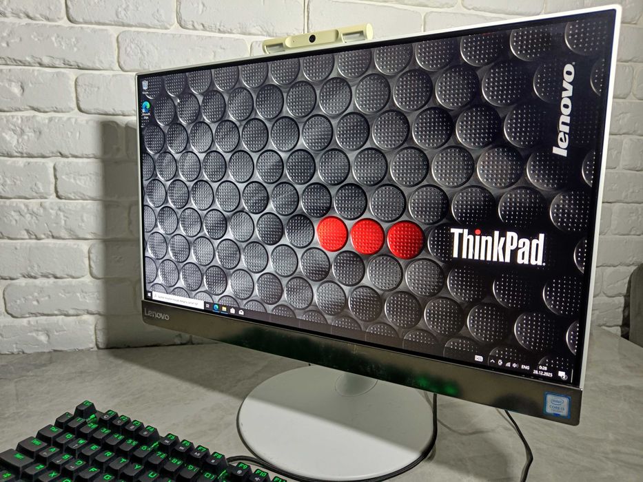 МОНОБЛОК AIO Lenovo V410 1920x1080 IPS i3 7100T DDR4 8GB SSD256GB WiFi