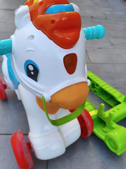 Cavalo balancé, andador, centro atividade