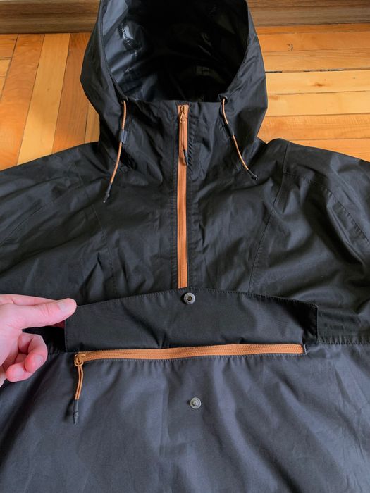 Бомбезная мужская мембранная легкая куртка ветровка Decathlon Quechua оригинал