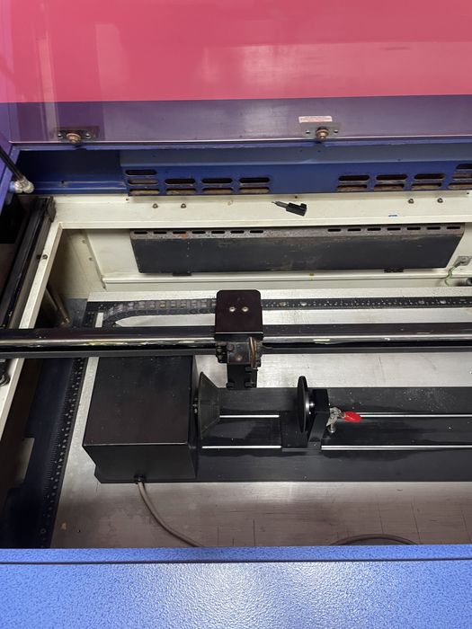 Máquina de impressão e corte laser SPIRIT