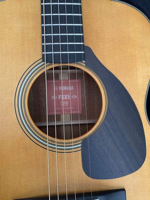 Guitarra Yamaha FSX5