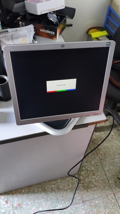 Monitor HP L1750