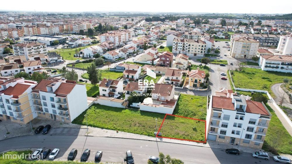 Lote localizado na Cidade do Entroncamento — Nossa Senhora de Fátima, Santarém