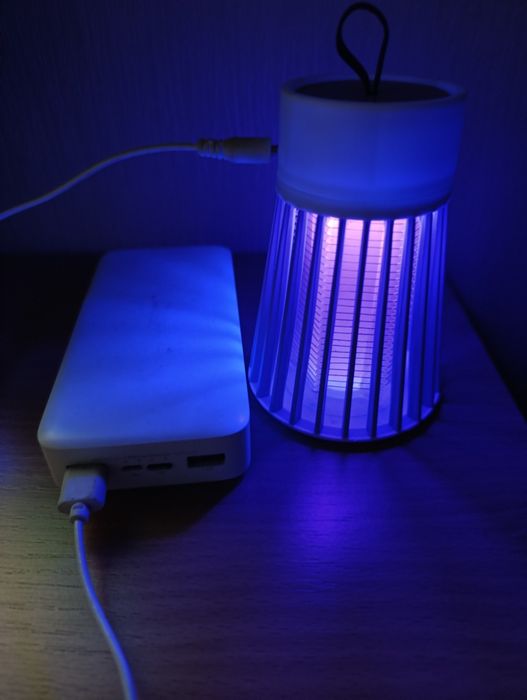 Антимоскітна лампа від комах