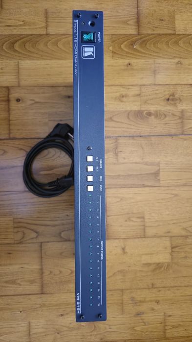 Distribuidor Kramer VM-216H - 2 entradas para 16 saídas HDMI