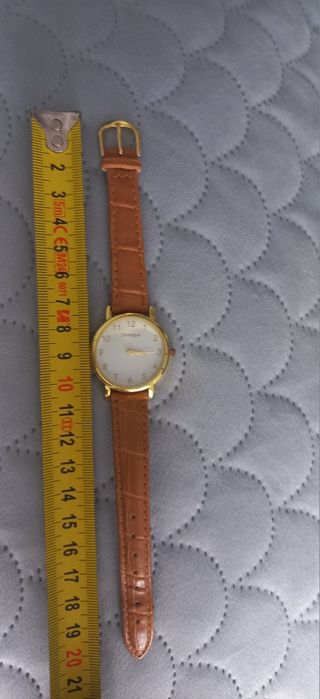 Zegarek damski na pasku