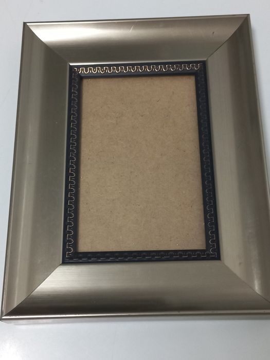 Impeccable frame. Vintage64751211135873122