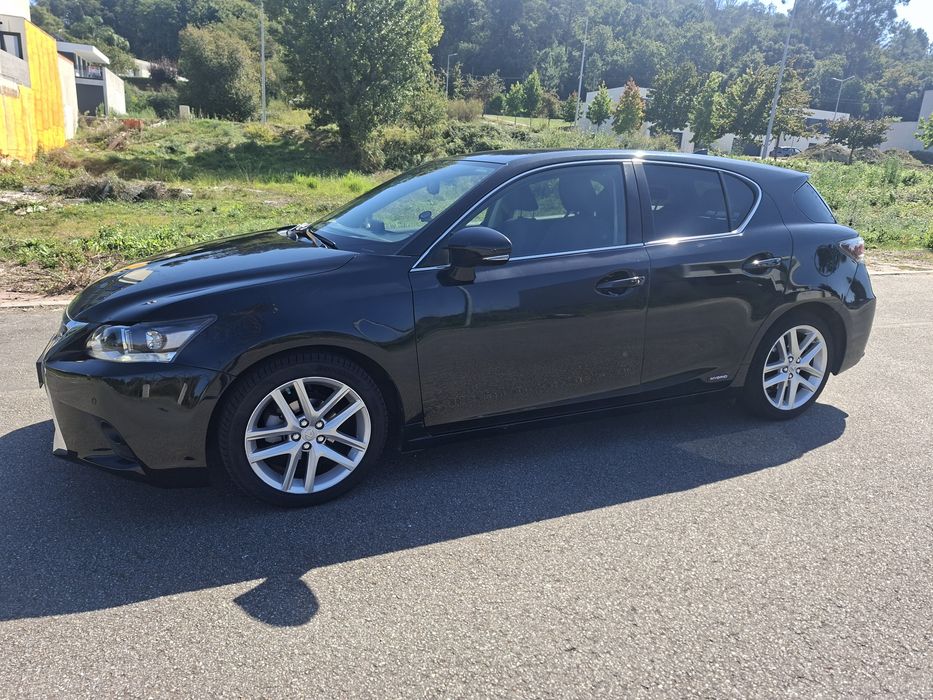 Lexus com 35000km 2017