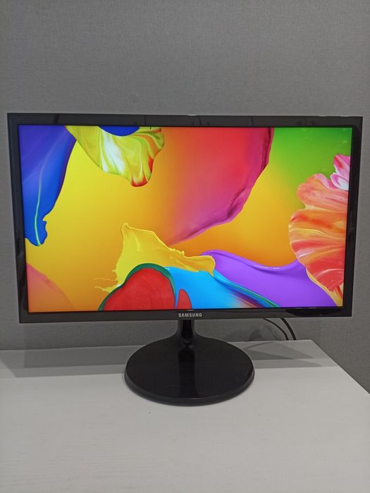 Монuтор Samsung S22F350FHI HDMI VGA для комп'ютера ПК