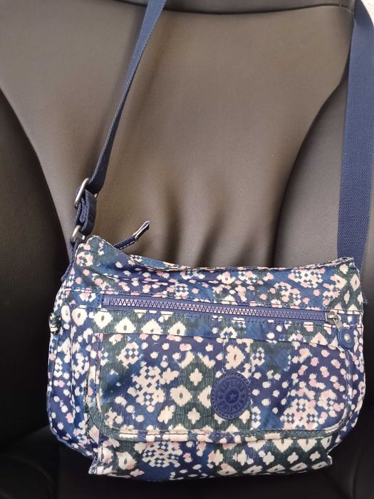 Сумка Kipling. Оригінал. Цікавий принт.