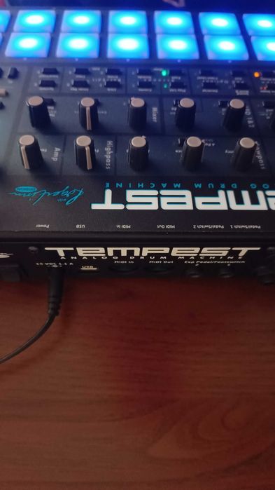 DSI Tempest - Analogowy syntezator automat perkusyjny + decksaver. Made in USA