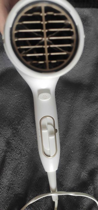 Фен Philips ThermoProtect 2200W.