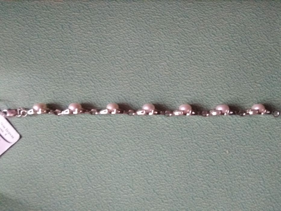 Женский серебреный браслет новый, хороший подарок