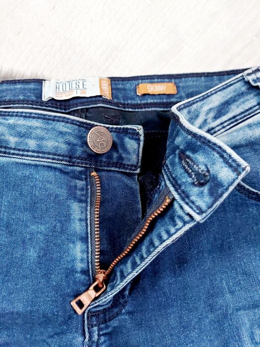 Spodnie skinny 36-38