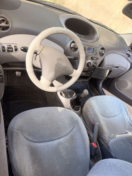 Yaris Toyota  1.0 vvti 1999 foto 5