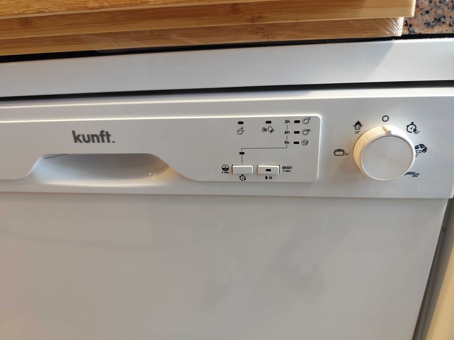 Máquina de lavar loiça - como nova - estado 9 em 10!