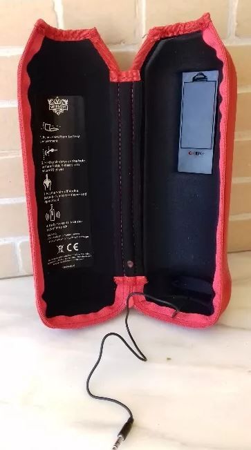 Refrigerador de garrafas com coluna de musica incorporada