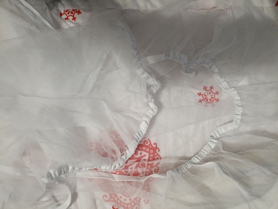 Osłonka na łóżeczko lub wózek