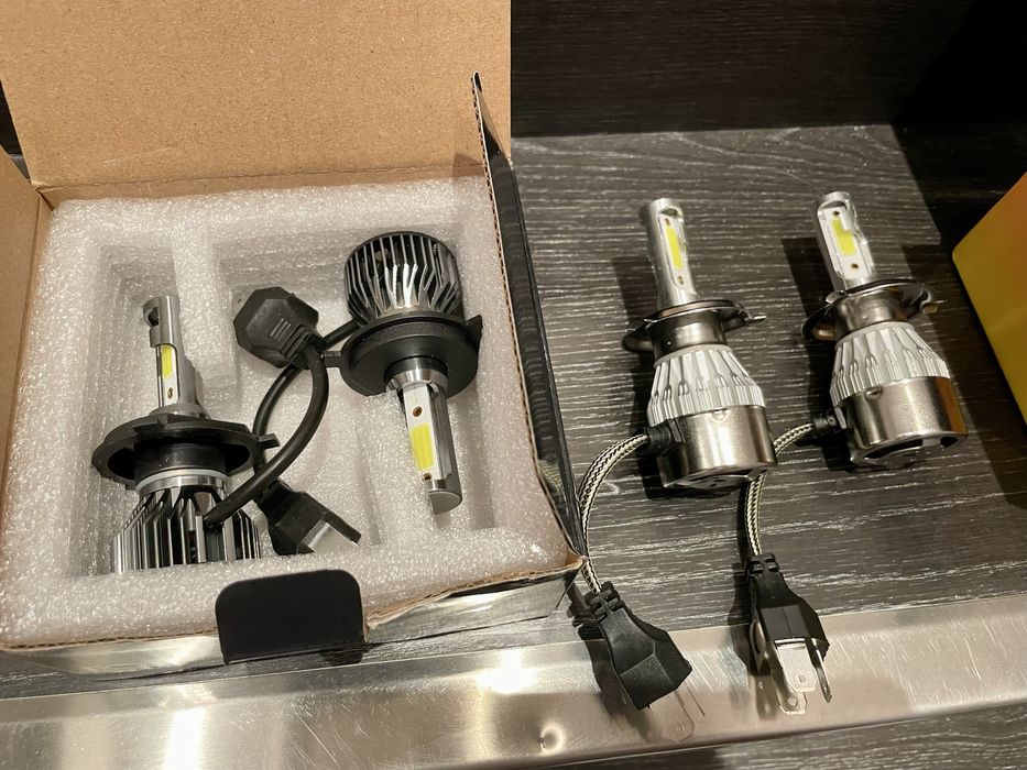 Lampadas Led H4 para carro ou Mota 20000 LM 6000k e 3000K