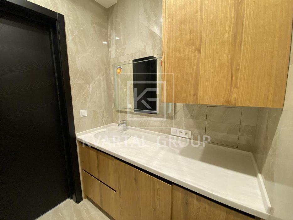 Продам 2к квартиру 96м2 з якісним ремонтом на Печерську!
