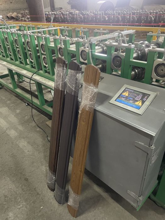 Станок профілювання штахетника