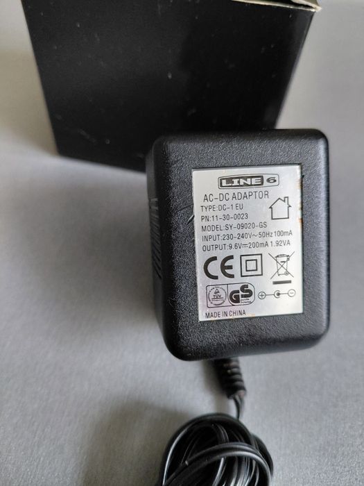 Адаптер живлення Line 6 DC-1