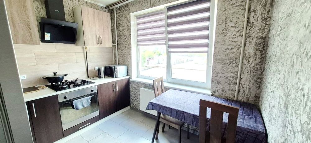 ПРОДАМ затишну 2-кімнатну квартиру у с.Зарічне, Самарівський район.
