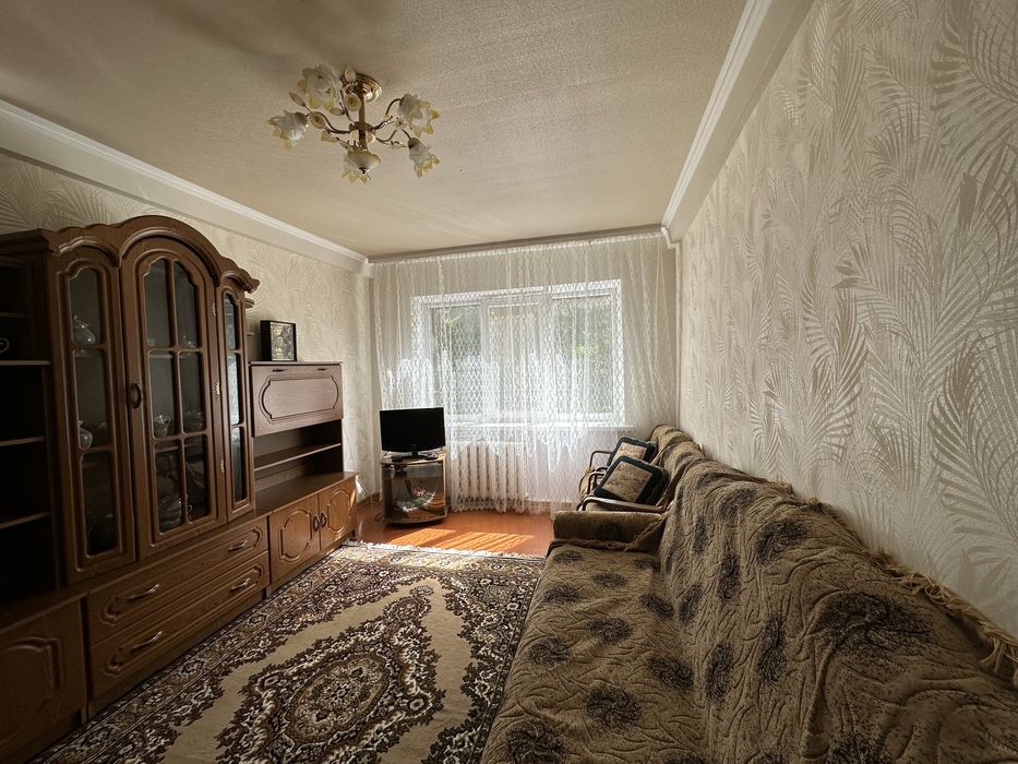 Продаж 2-х кімнатної квартири по вул. Космонавтів