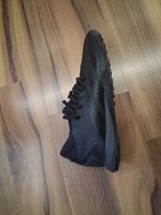 Trufy adidas sportowe