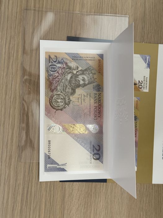 20 zł  Bolesława Chrobrego 6704 + folder, banknot roku 2025