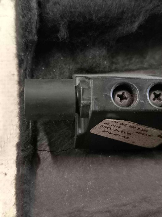 Chapeleira / Tampo da Mala SEAT LEON 1P0867769C (OEM)