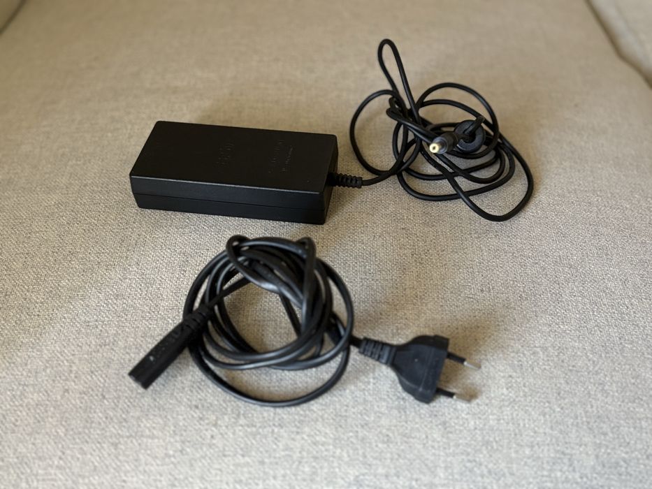 Playstation 2 - inclui comando, camera, cartão de memória e cabos