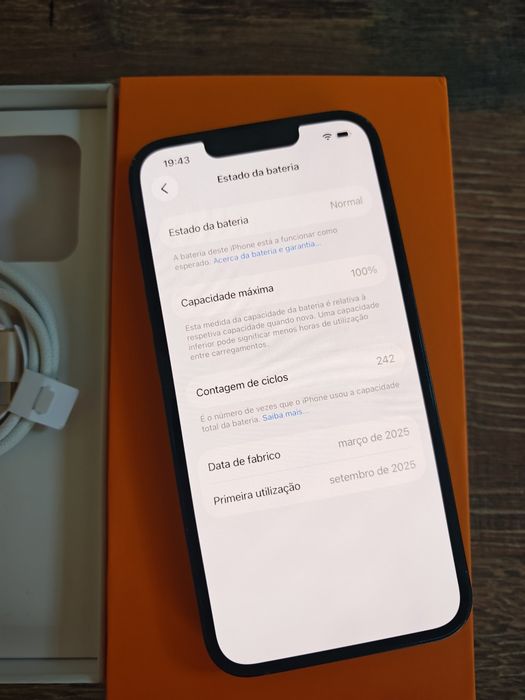 iPhone 16e 6.1" 128GB Preto Versão e-sim Bom estado Aceito Retomas